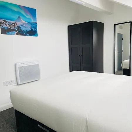 Casa vacanze Beautiful 4 Bedroom 2 Bathroom House Close To Centre